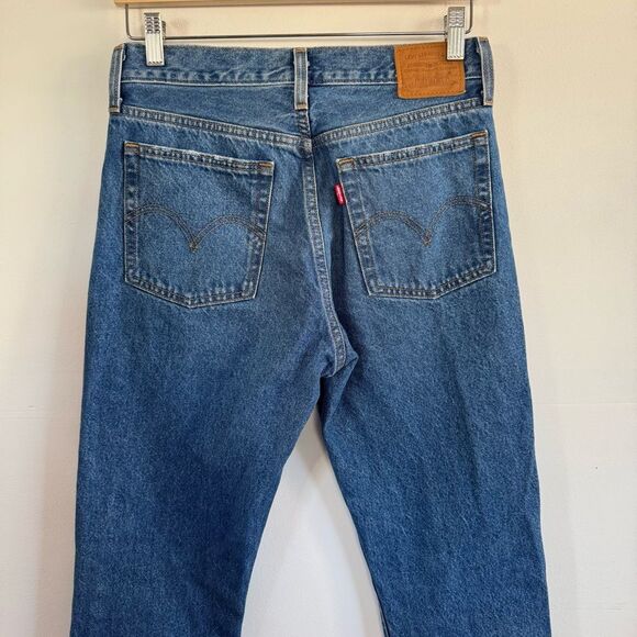 Levi’s Wedgie Fit Straight Leg Jeans Classic Blue Denim Button Fly Women Sz 28 - Picture 8 of 12